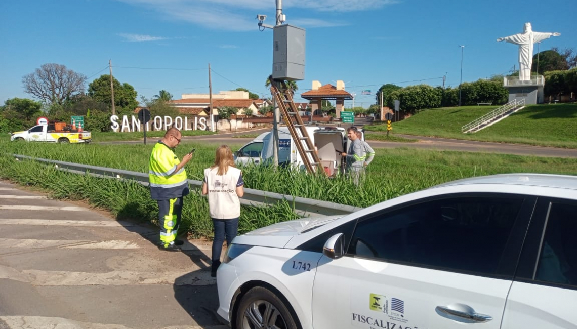 Em Santópolis do Aguapeí, Ipem-SP verifica radar na rodovia SP-425
